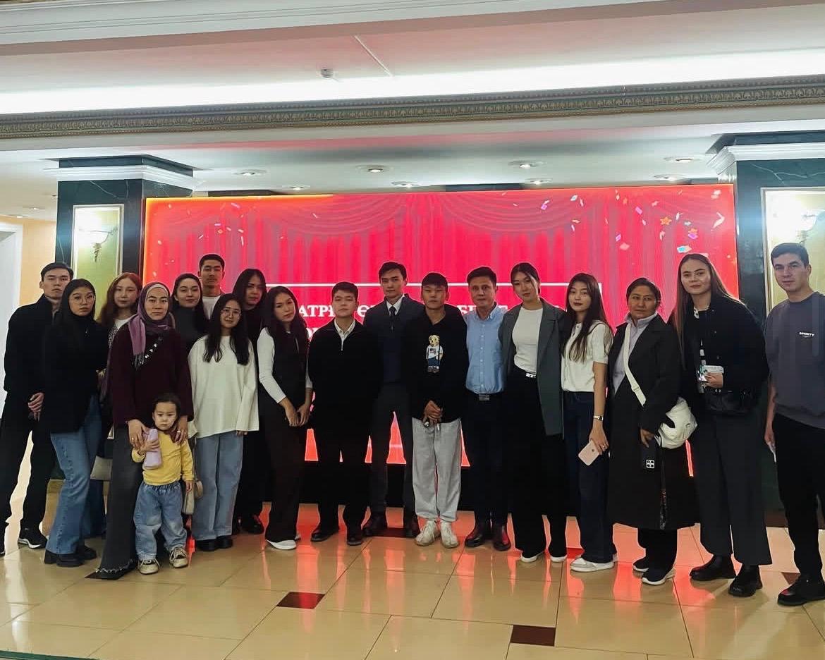 Студенттер «Баянсыз бақ» қойылымынан рухани әсер алды